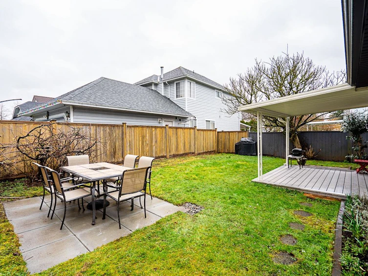 15153 96a Avenue, Surrey, BC, V3R 9Z3 - 34