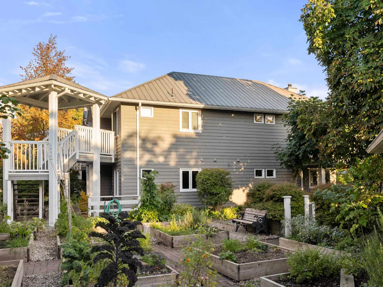 203-1538 Bowser Avenue, North Vancouver, BC, V7P 2Y3 - 32