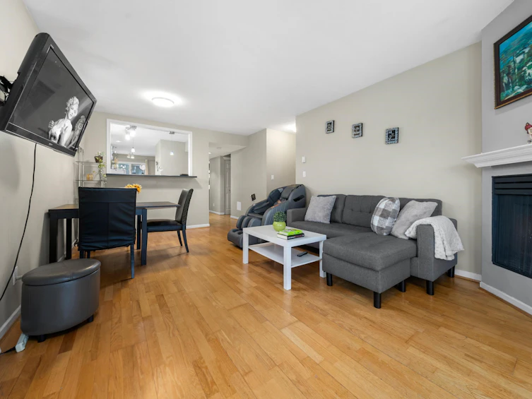 203-1538 Bowser Avenue, North Vancouver, BC, V7P 2Y3 - 5