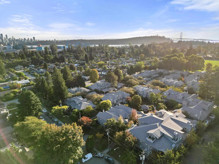 203-1538 Bowser Avenue, North Vancouver, BC, V7P 2Y3 - 34