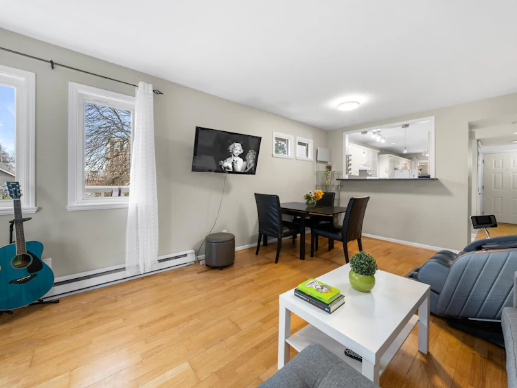 203-1538 Bowser Avenue, North Vancouver, BC, V7P 2Y3 - 8