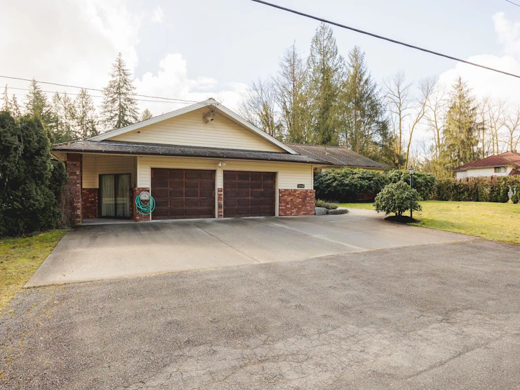 22740 129 Avenue, Maple Ridge, BC, V4R 2P9 - 2