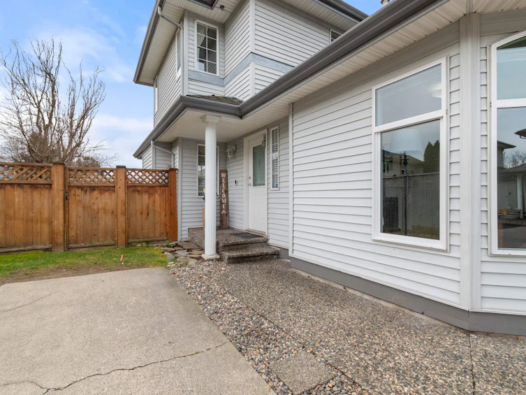 7-9457 Broadway Street, Chilliwack, BC, V2P 5T8 - 2