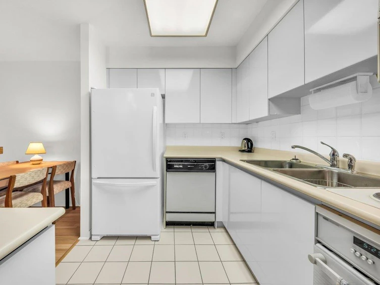 806-2201 Pine Street, Vancouver, BC, V6J 5E7 - 7
