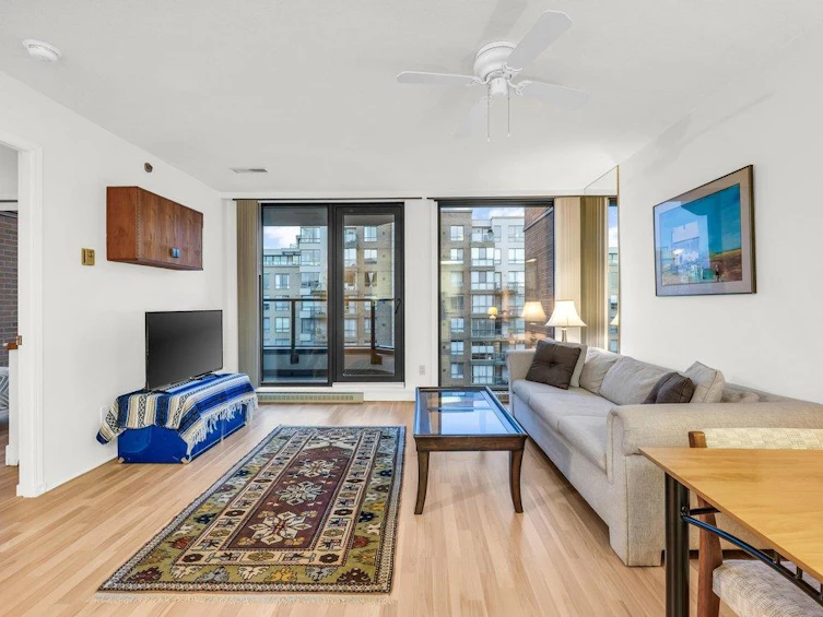 806-2201 Pine Street, Vancouver, BC, V6J 5E7 - 3