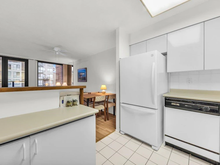 806-2201 Pine Street, Vancouver, BC, V6J 5E7 - 8