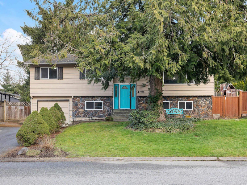 4794 206a Street, Langley BC V3A 6N8