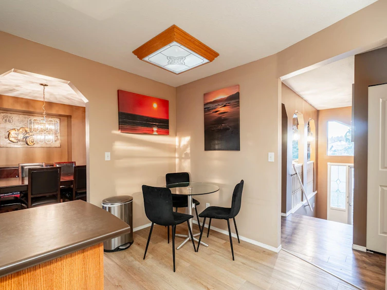 8013 Dunsmuir Street, Mission, BC, V2V 4S2 - 13