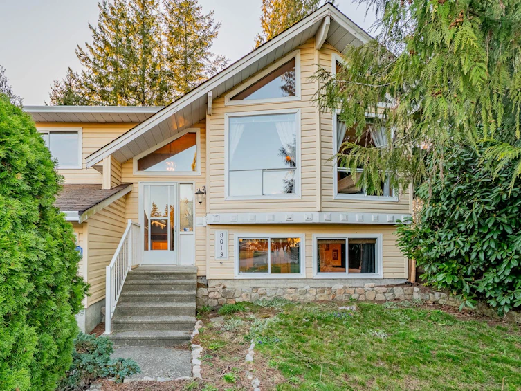 8013 Dunsmuir Street, Mission, BC, V2V 4S2 - 4