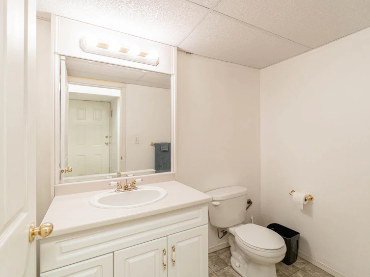 8013 Dunsmuir Street, Mission, BC, V2V 4S2 - 31