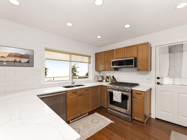 1029 Gower Point Road, Gibsons, BC, V0N 1V3 - 7