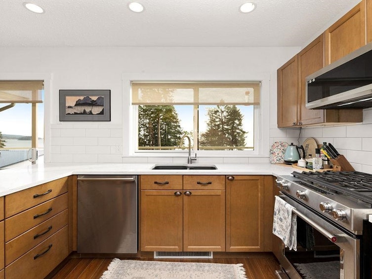 1029 Gower Point Road, Gibsons, BC, V0N 1V3 - 4