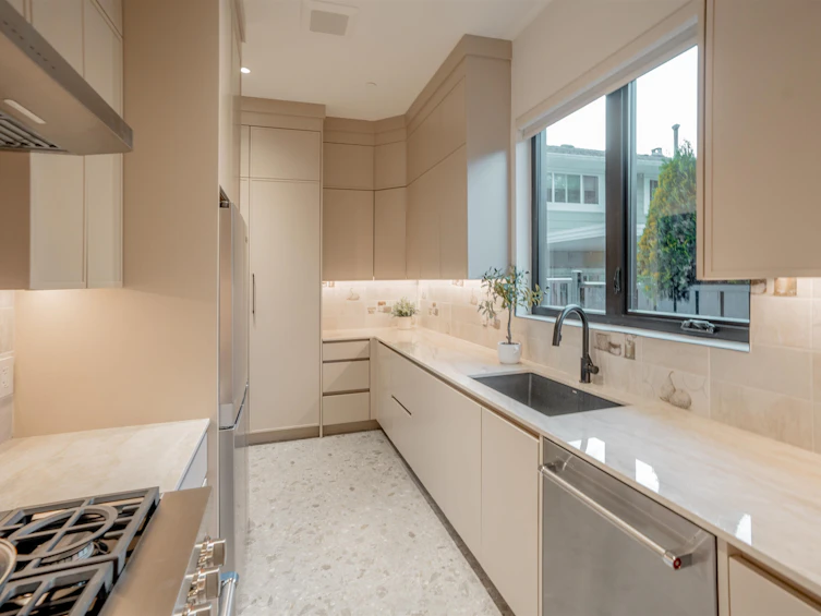 1072 Habgood Street, Surrey, BC, V4B 4W8 - 12