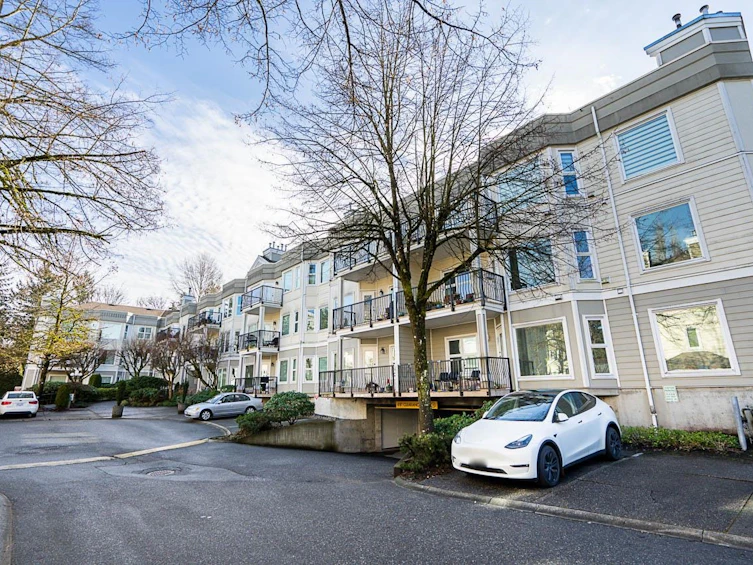 312-10320 156 Street, Surrey, BC, V3R 4L8 - 2