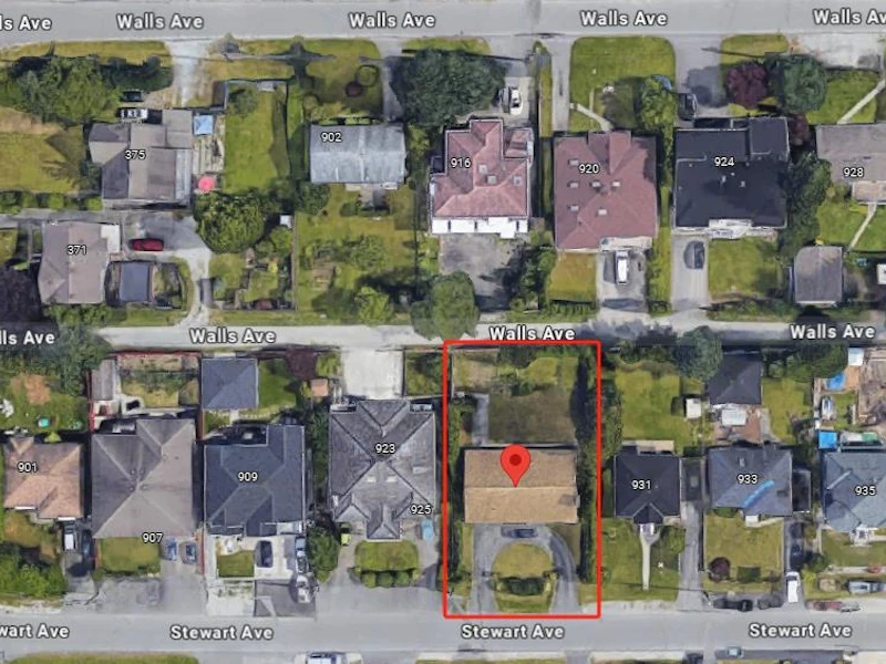 929 Stewart Avenue, Coquitlam BC V3K 2N5