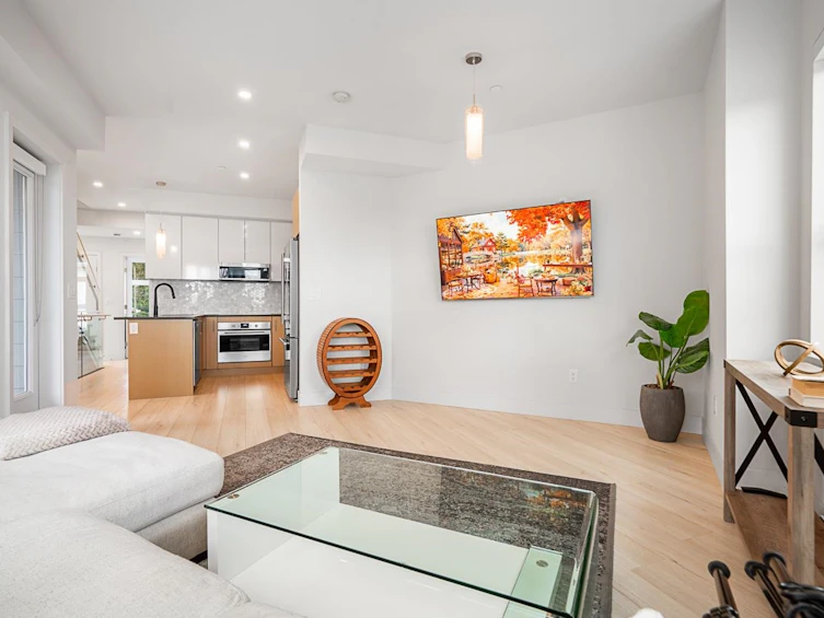 1710 Larson Road, North Vancouver, BC, V7M 2Z4 - 3