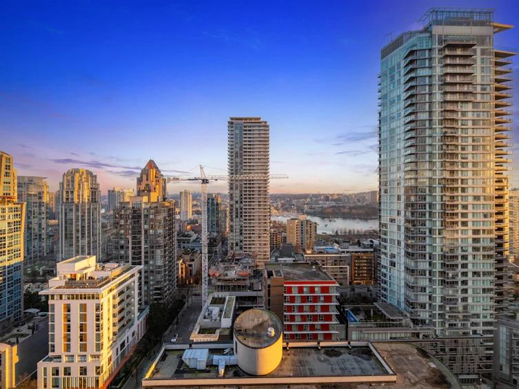 2302-1325 Rolston Street, Vancouver, BC, V6B 0M2 - 13