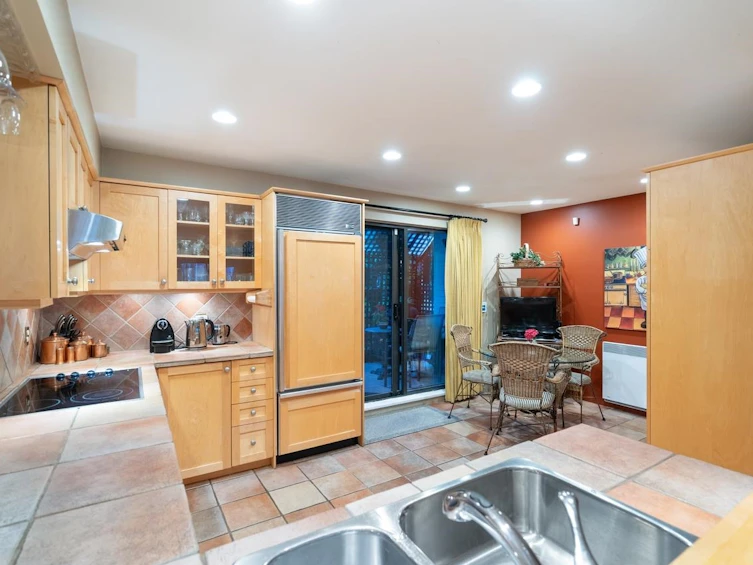 1042 Ironwork Passage, Vancouver, BC, V6H 3P1 - 16