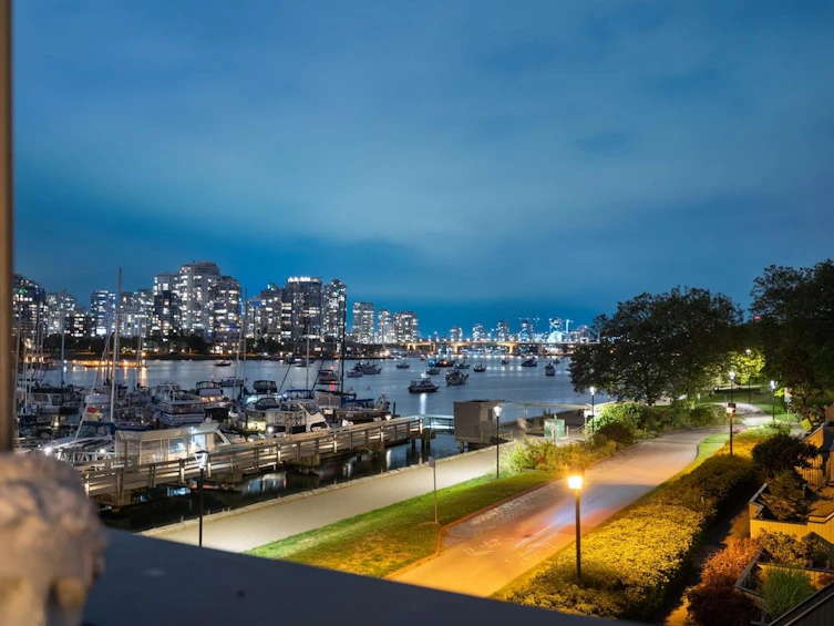 1042 Ironwork Passage, Vancouver, BC, V6H 3P1 - 37