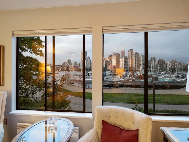 1042 Ironwork Passage, Vancouver, BC, V6H 3P1 - 11