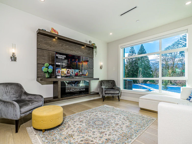 8-933 Premier Street, North Vancouver, BC, V7J 0E4 - 4