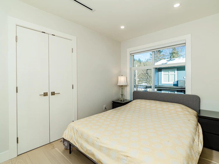 8-933 Premier Street, North Vancouver, BC, V7J 0E4 - 27
