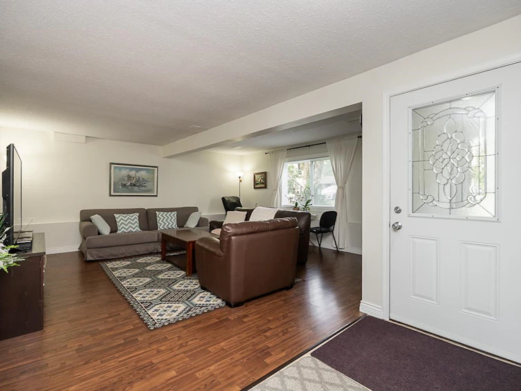 11098 Caledonia Drive, Surrey, BC, V3R 3N3 - 22