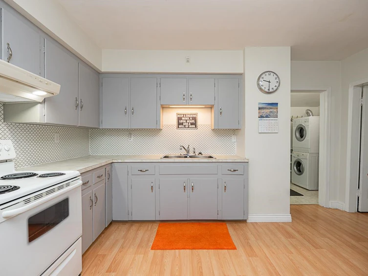 11098 Caledonia Drive, Surrey, BC, V3R 3N3 - 7