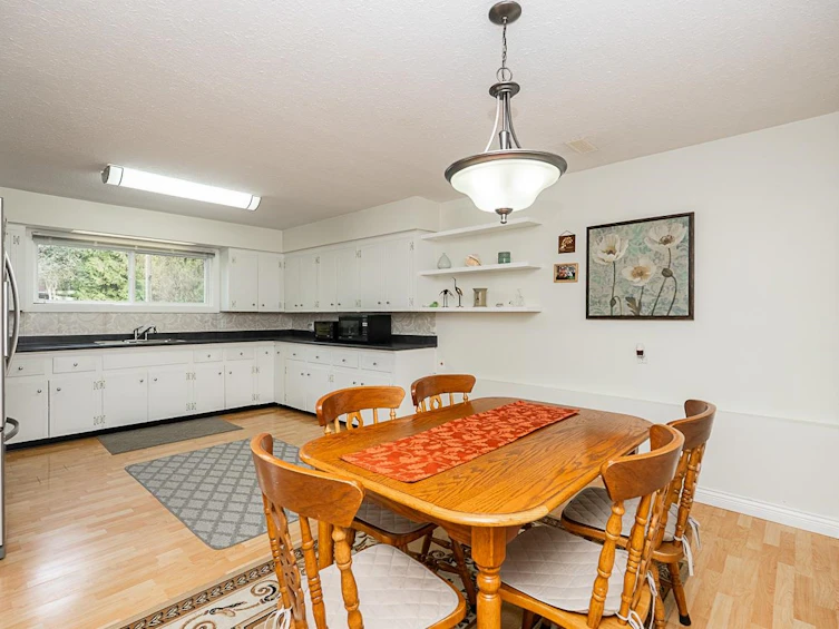 11098 Caledonia Drive, Surrey, BC, V3R 3N3 - 21