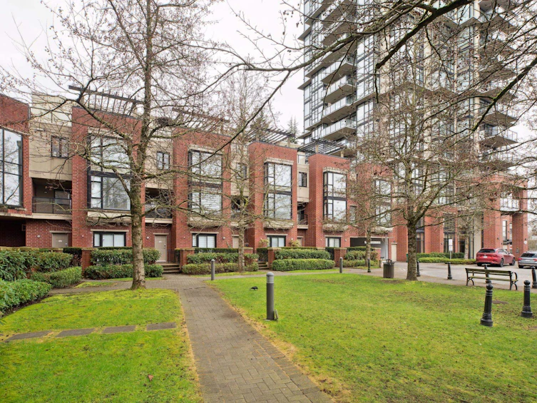 1504-11 E Royal Avenue, New Westminster, BC, V3L 0A8 - 3