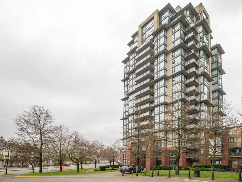 1504 - 11 E Royal Avenue, New Westminster BC V3L 0A8