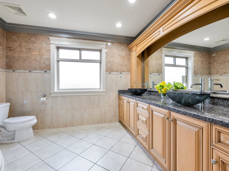 7307 2nd Street, Burnaby, BC, V3N 3P9 - 23