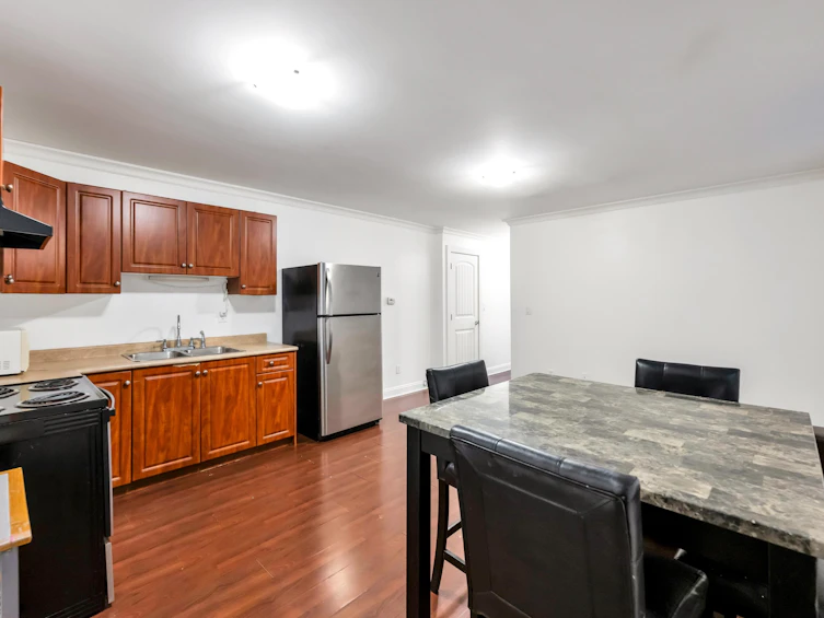 7307 2nd Street, Burnaby, BC, V3N 3P9 - 26