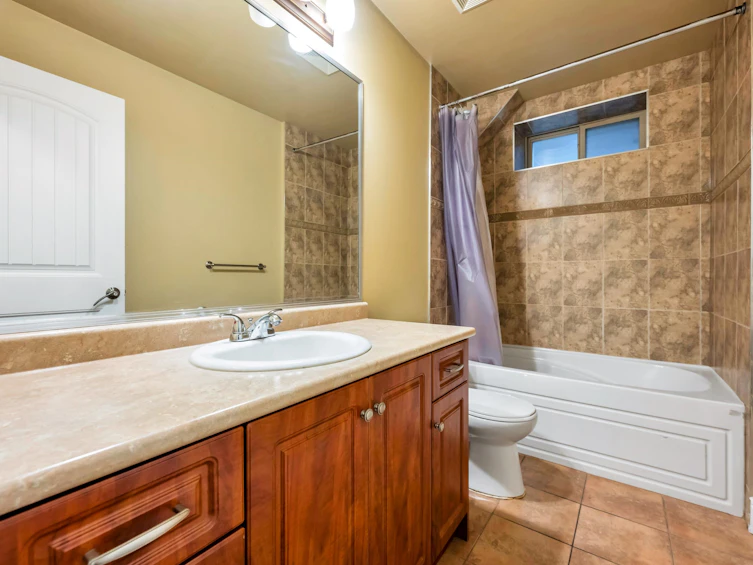 7307 2nd Street, Burnaby, BC, V3N 3P9 - 28