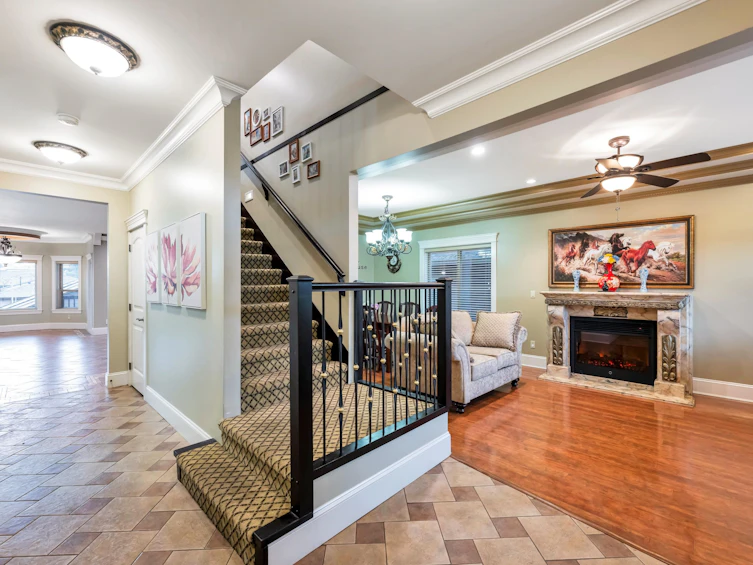 7307 2nd Street, Burnaby, BC, V3N 3P9 - 2