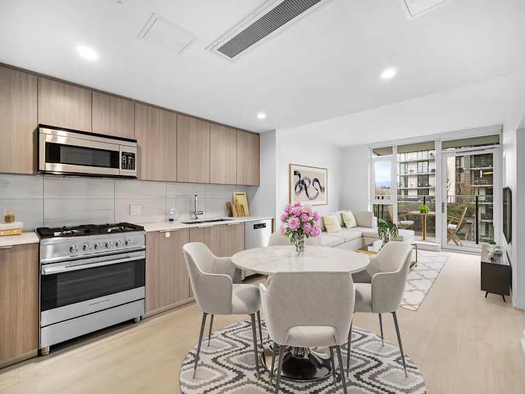 602-1401 Hunter Street, North Vancouver, BC, V7J 0E2