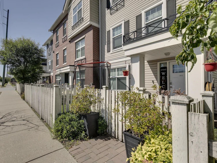 203-32789 Burton Avenue, Mission, BC, V4S 0C9 - 8