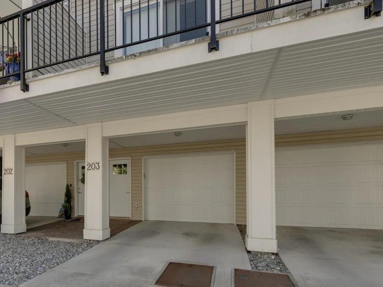 203-32789 Burton Avenue, Mission, BC, V4S 0C9 - 4