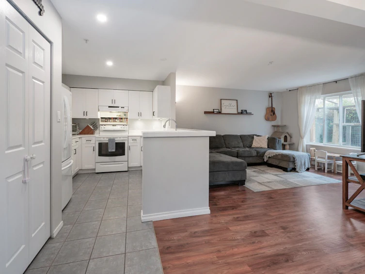 111-5711 Ebbtide Street, Sechelt, BC, V7Z 0J5 - 2