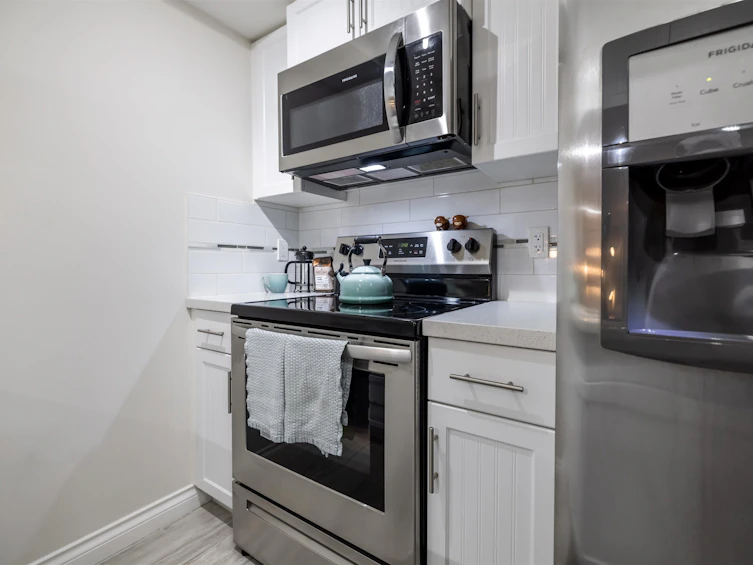 105-5650 201a Street, Langley, BC, V3A 0B3 - 7