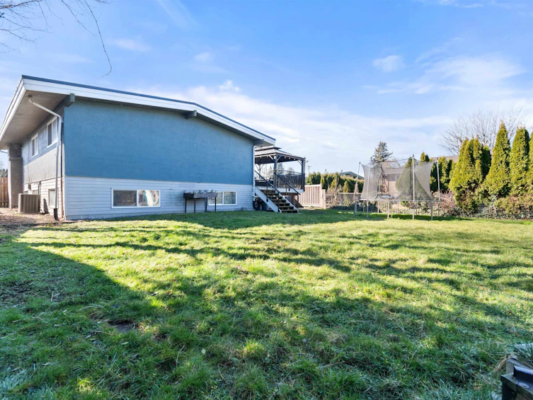 46155 Larch Avenue, Chilliwack, BC, V2P 1E7 - 33