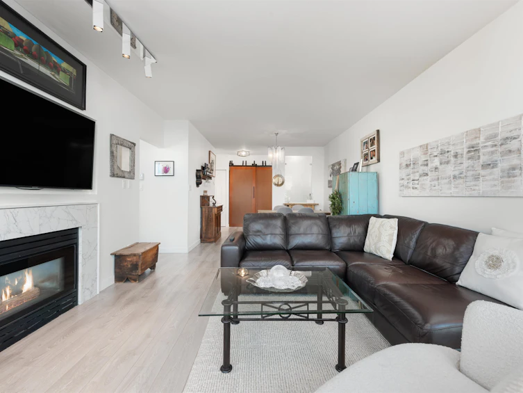 705-140 E 14th Street, North Vancouver, BC, V7L 2N3 - 3
