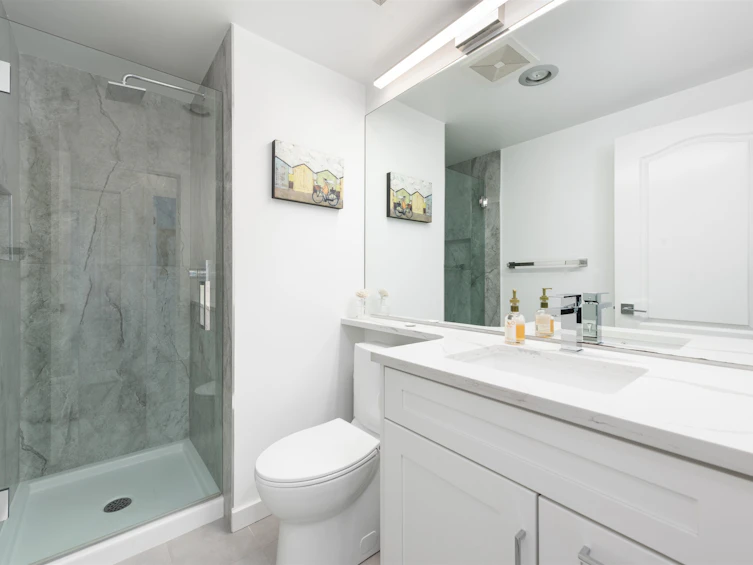 705-140 E 14th Street, North Vancouver, BC, V7L 2N3 - 14