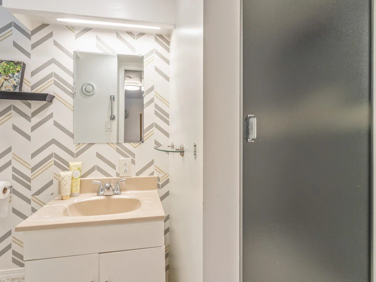 4559 Underwood Avenue, North Vancouver, BC, V7K 2S3 - 19