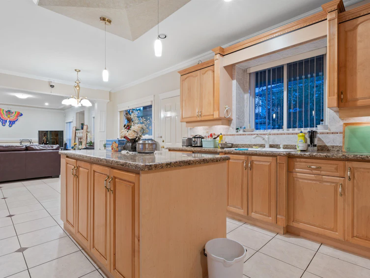 6500 Francis Road, Richmond, BC, V7C 1K5 - 7