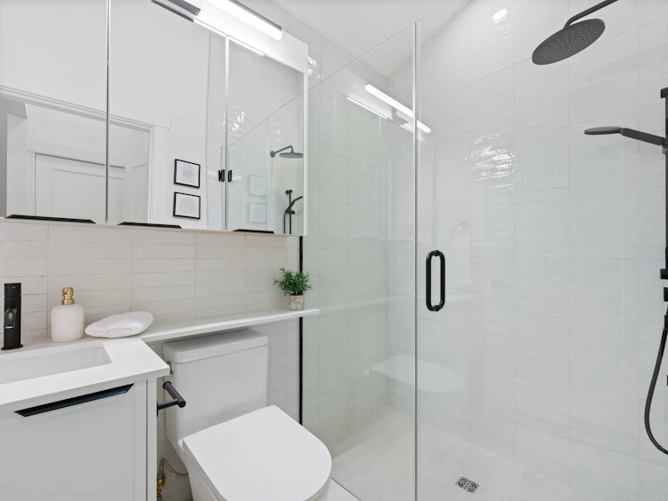 2-4769 Commercial Street, Vancouver, BC, V5N 4G8 - 35
