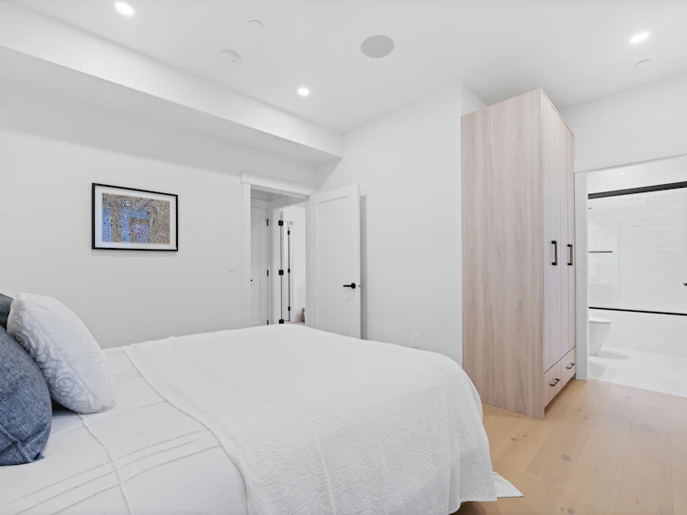 2-4769 Commercial Street, Vancouver, BC, V5N 4G8 - 31