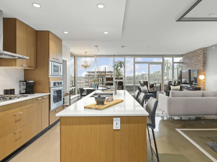 PH909-221 Union Street, Vancouver, BC, V6A 0B4 - 3