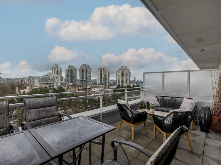 PH909-221 Union Street, Vancouver, BC, V6A 0B4 - 11
