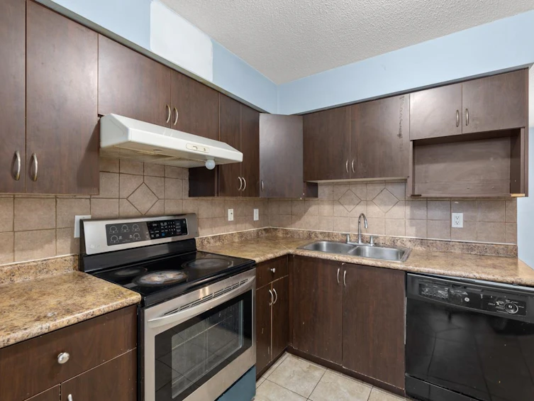 213-32550 Maclure Road, Abbotsford, BC, V2T 4N3 - 6